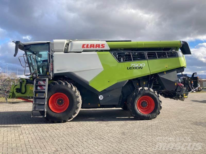 CLAAS LEXION 7500 コンバイン
