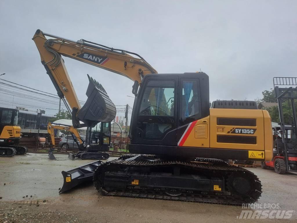 Sany SY 135 C 大型油圧ショベル12t以上（パワーショベル・ユンボ）
