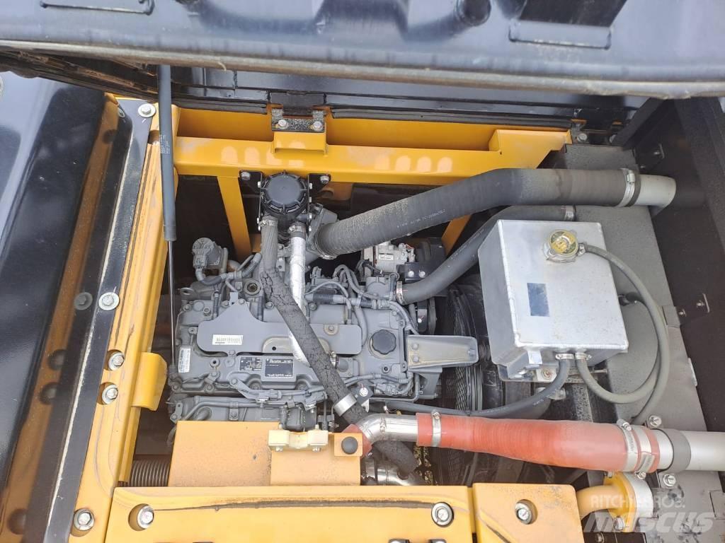 Sany SY 135 C 大型油圧ショベル12t以上（パワーショベル・ユンボ）