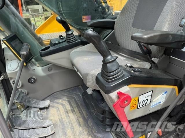 Volvo EC 220 大型油圧ショベル12t以上（パワーショベル・ユンボ）