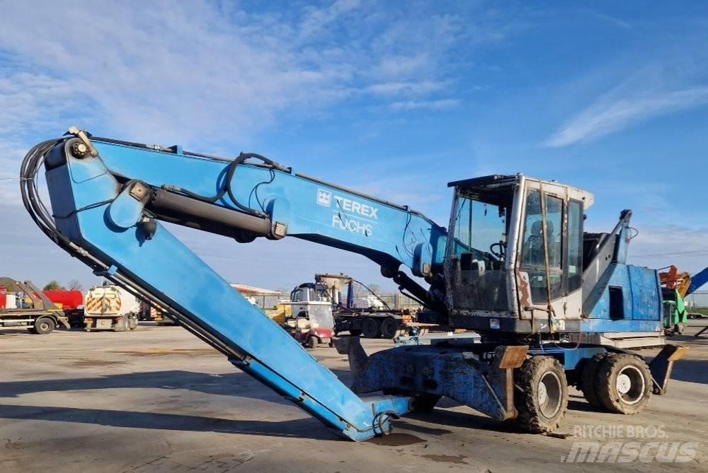 Fuchs 331 廃棄物／工業産廃処理機