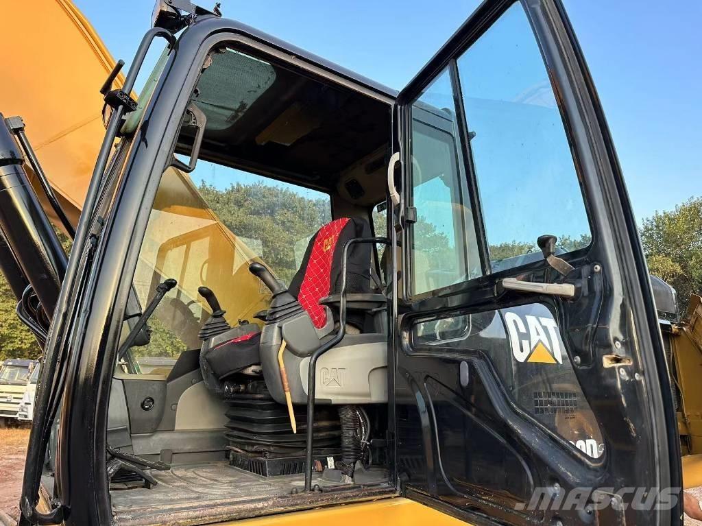 CAT 330 D2L 大型油圧ショベル12t以上（パワーショベル・ユンボ）