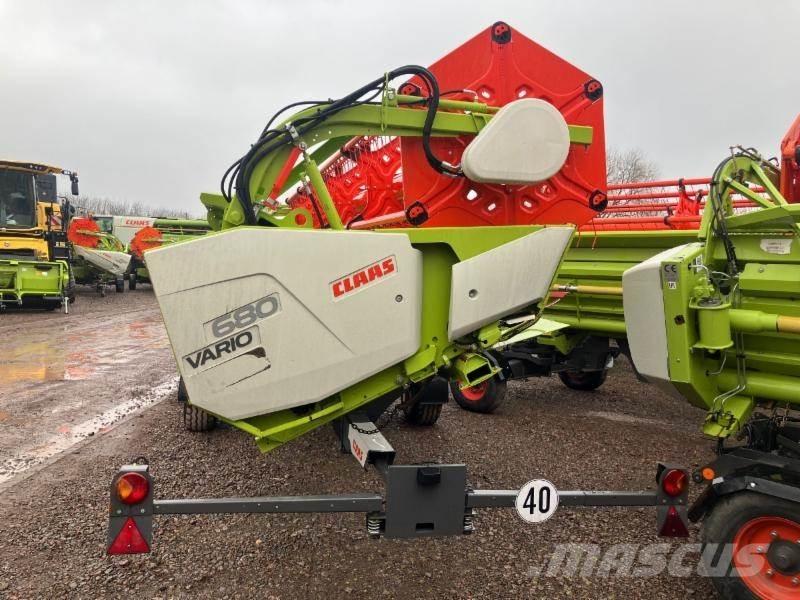 CLAAS TRION 640 コンバイン