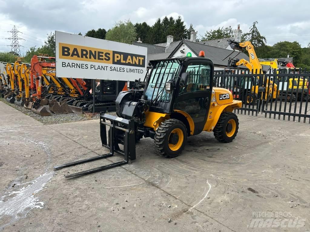 JCB 520-40 テレスコーピックハンドラー