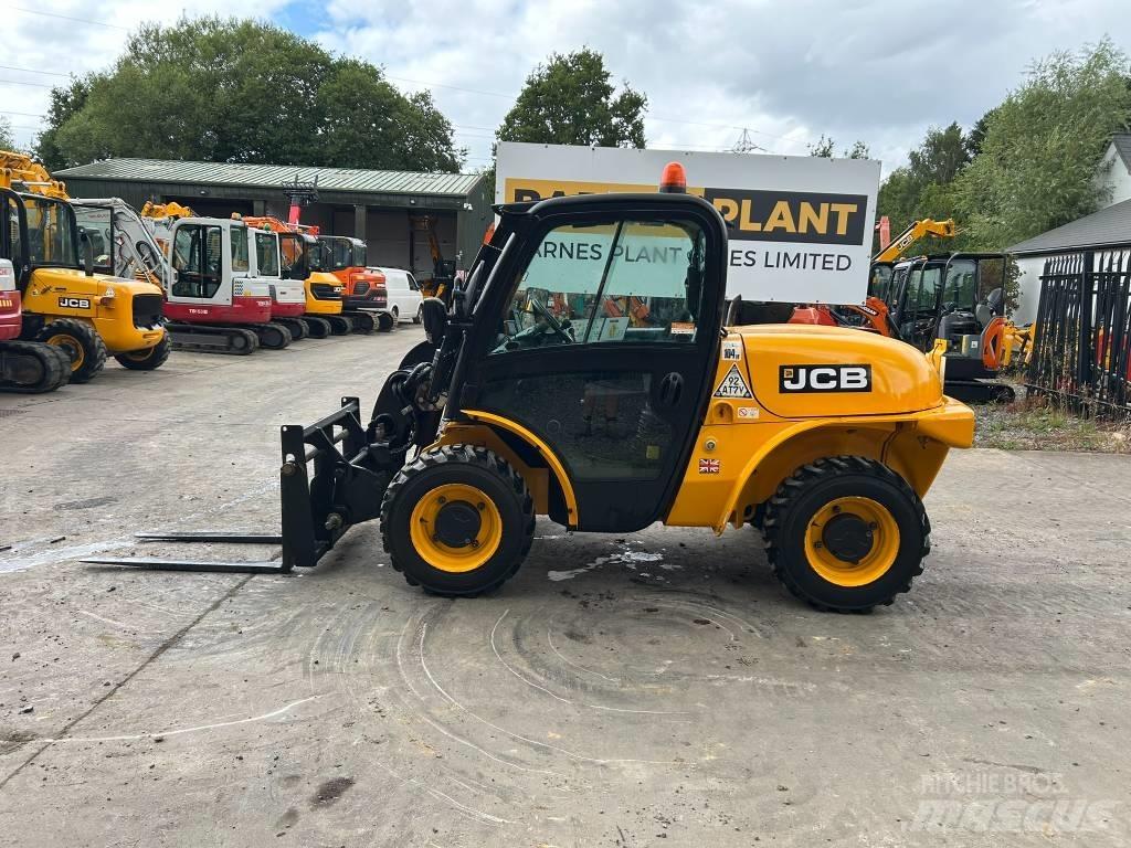 JCB 520-40 テレスコーピックハンドラー
