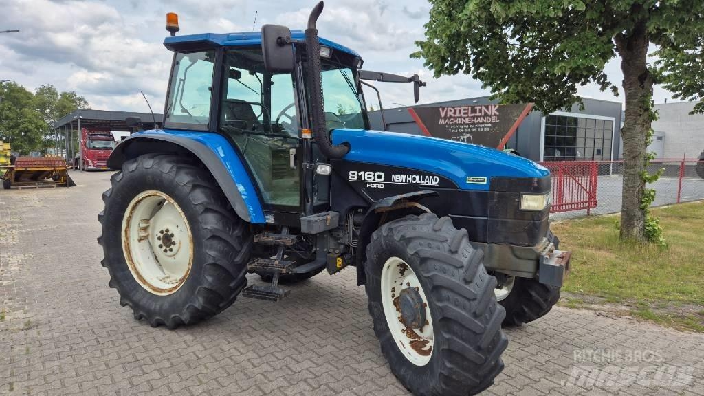 New Holland 8160 RC トラクター