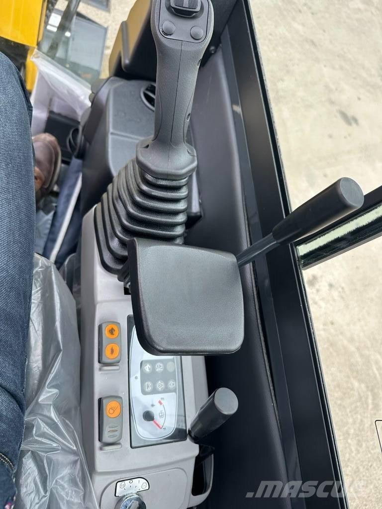 Komatsu PC 24 MR-5 ミニ油圧ショベル 7t以下（ミニユンボ・ミニディガー）