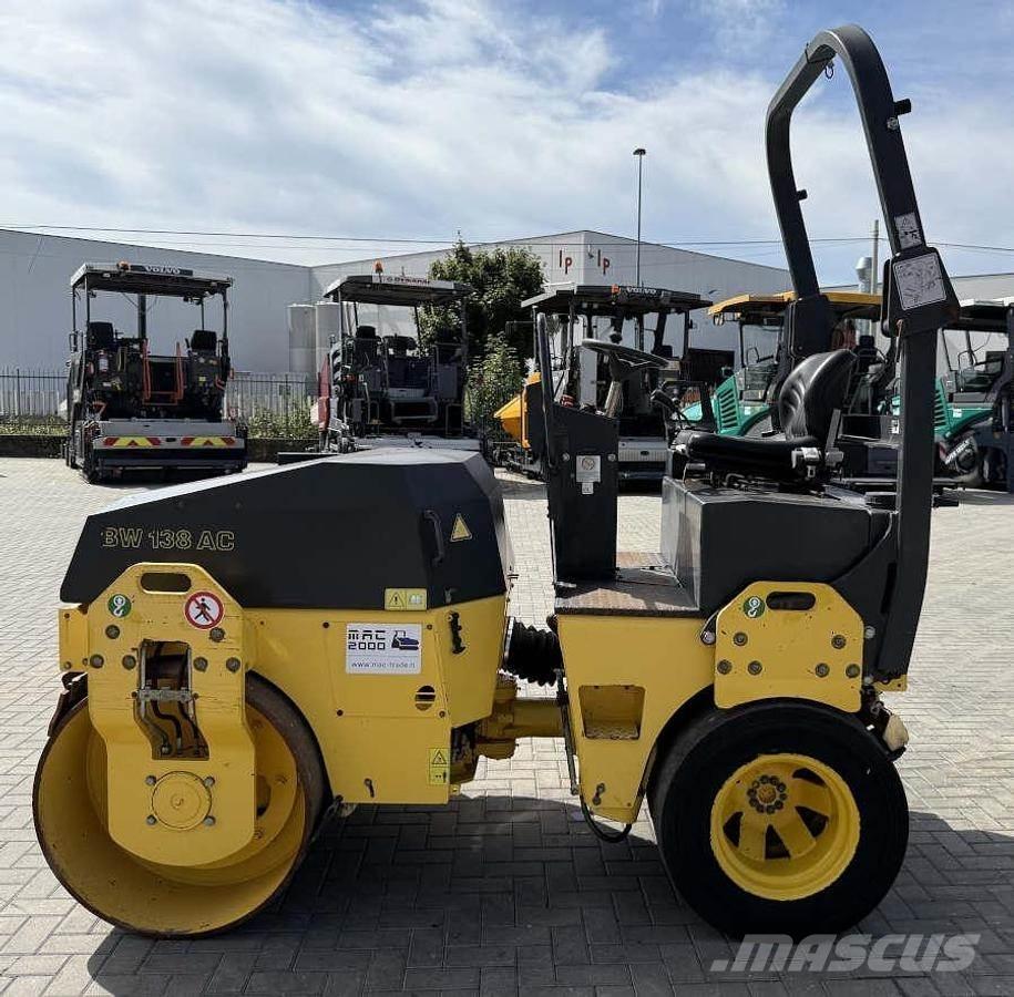 Bomag BW 138 AC コンバインドローラ