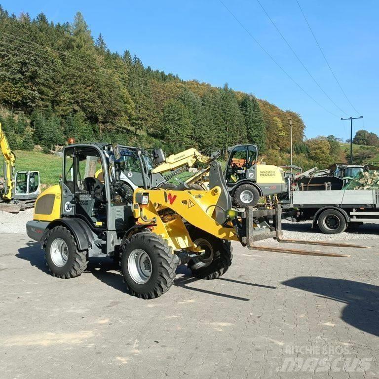 Wacker Neuson WL 44 ホイールローダー・タイヤショベル