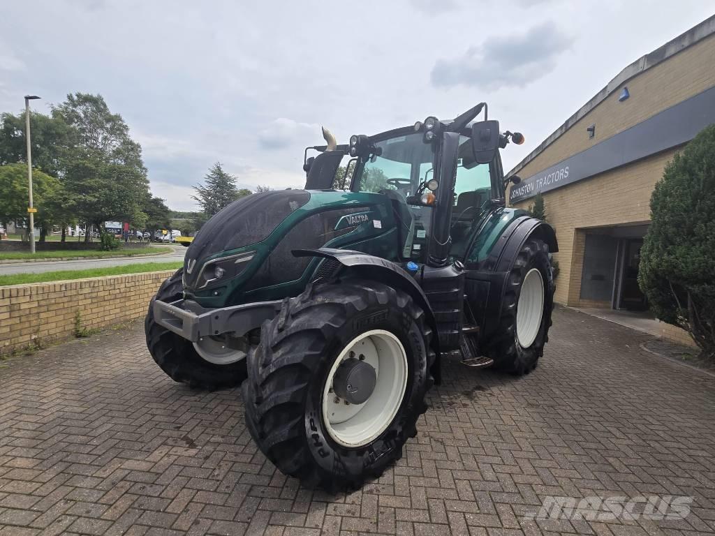 Valtra T 174 トラクター