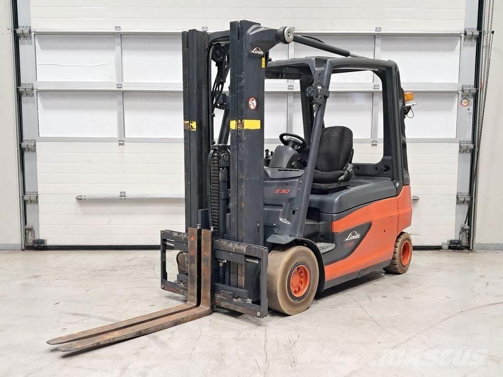 Linde E30L-01 バッテリーフォークリフト