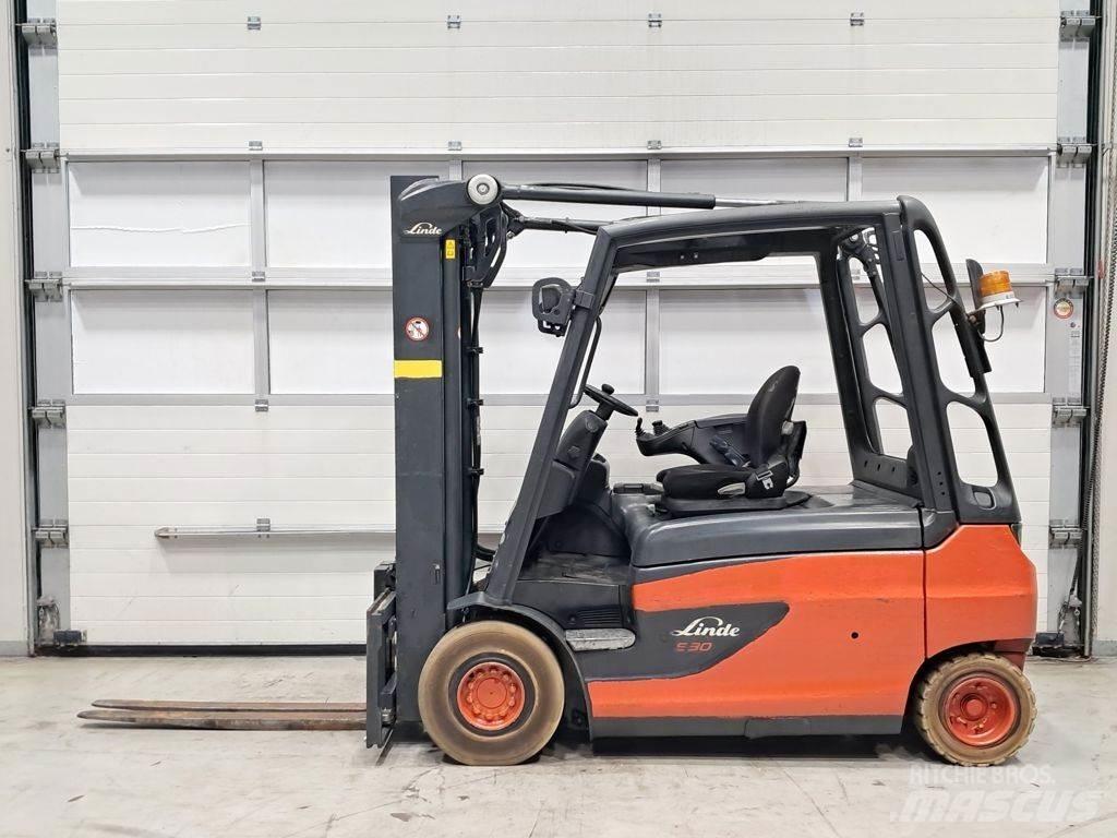 Linde E30L-01 バッテリーフォークリフト