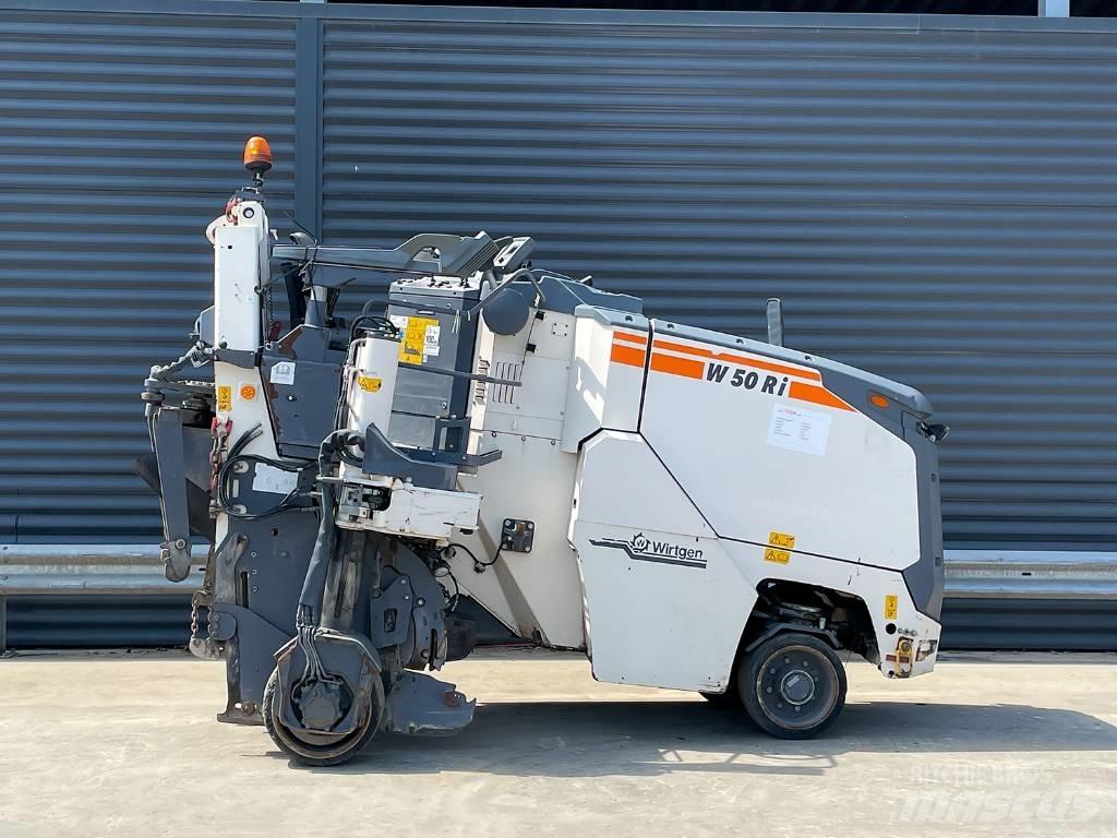 Wirtgen W 50 RI アスファルトコールドミリングマシーン
