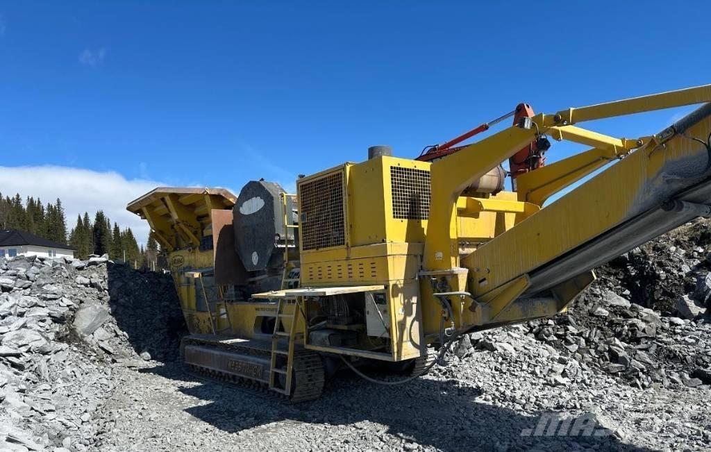 Keestrack B6 自走式クラッシャー