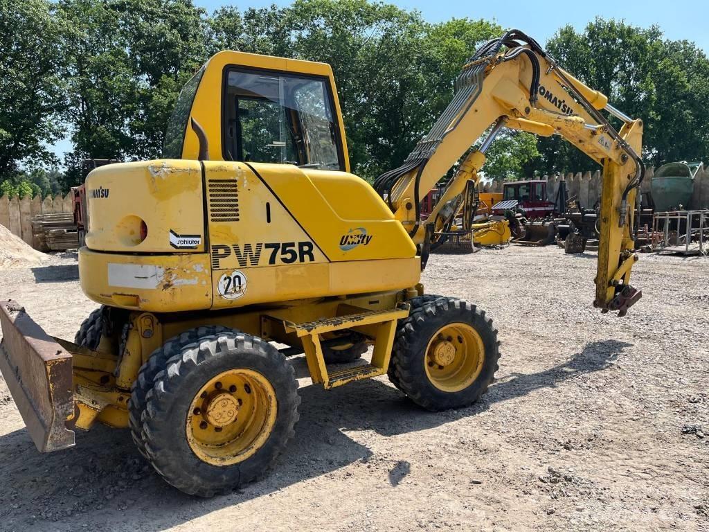 Komatsu PW 75 R ホイール式油圧ショベル（パワーショベル・ユンボ・バックホー）