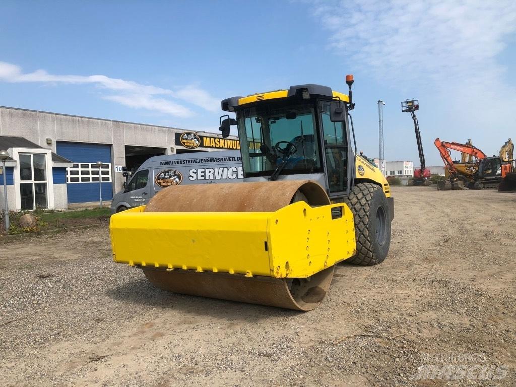 Atlas Copco CA3500 D 振動ローラ