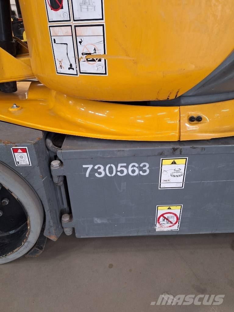 Haulotte HA 12 CJ ブームリフト　屈伸型