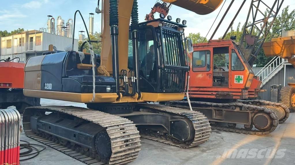 CAT 320 D 大型油圧ショベル12t以上（パワーショベル・ユンボ）