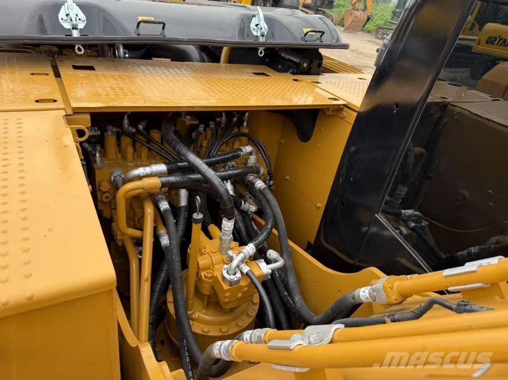 CAT 320D2 大型油圧ショベル12t以上（パワーショベル・ユンボ）