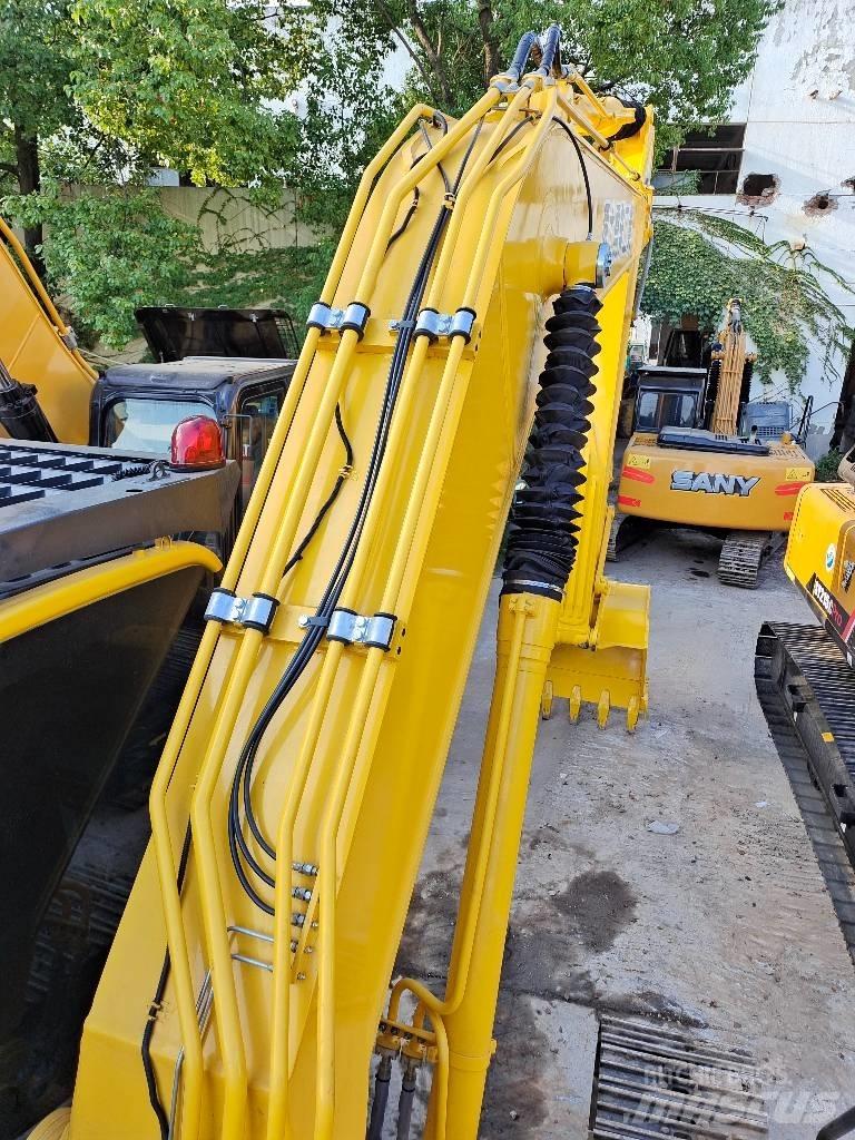 Komatsu PC 200-8 大型油圧ショベル12t以上（パワーショベル・ユンボ）