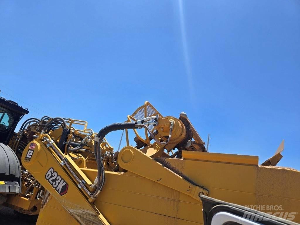 CAT 623K スクレイパー