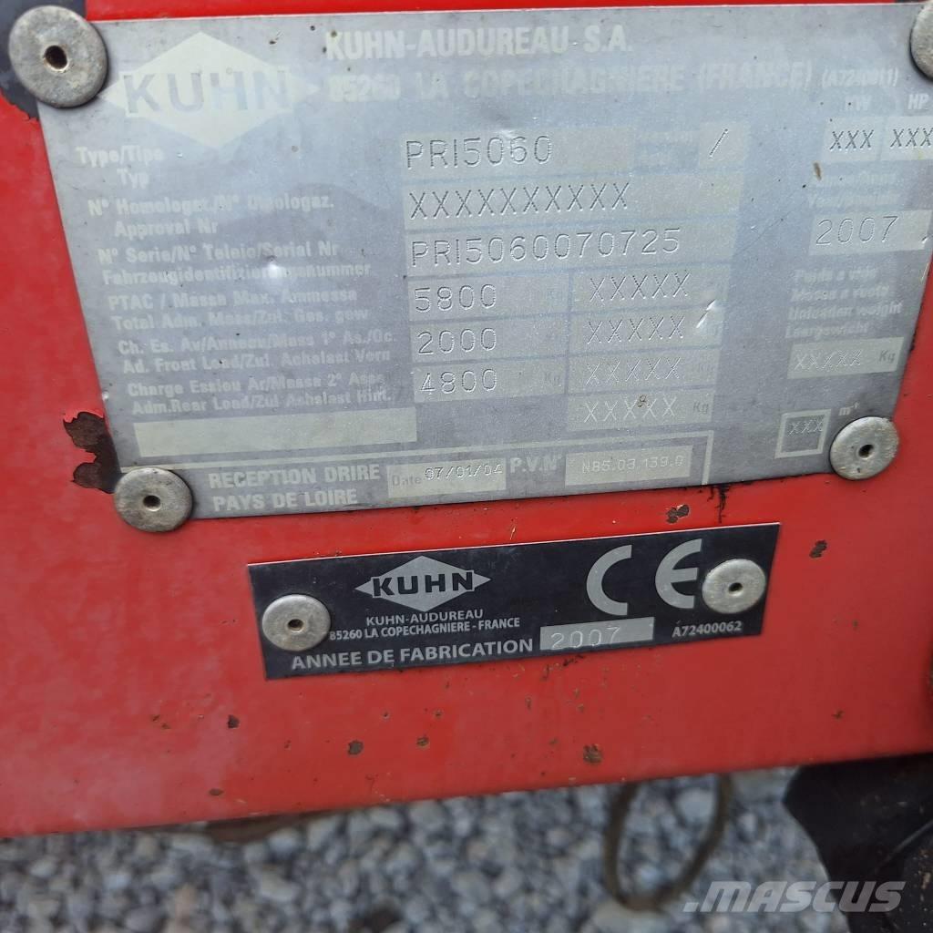 Kuhn PRIMOR 5060 ベールシュレッダー、カッター、アンローラー