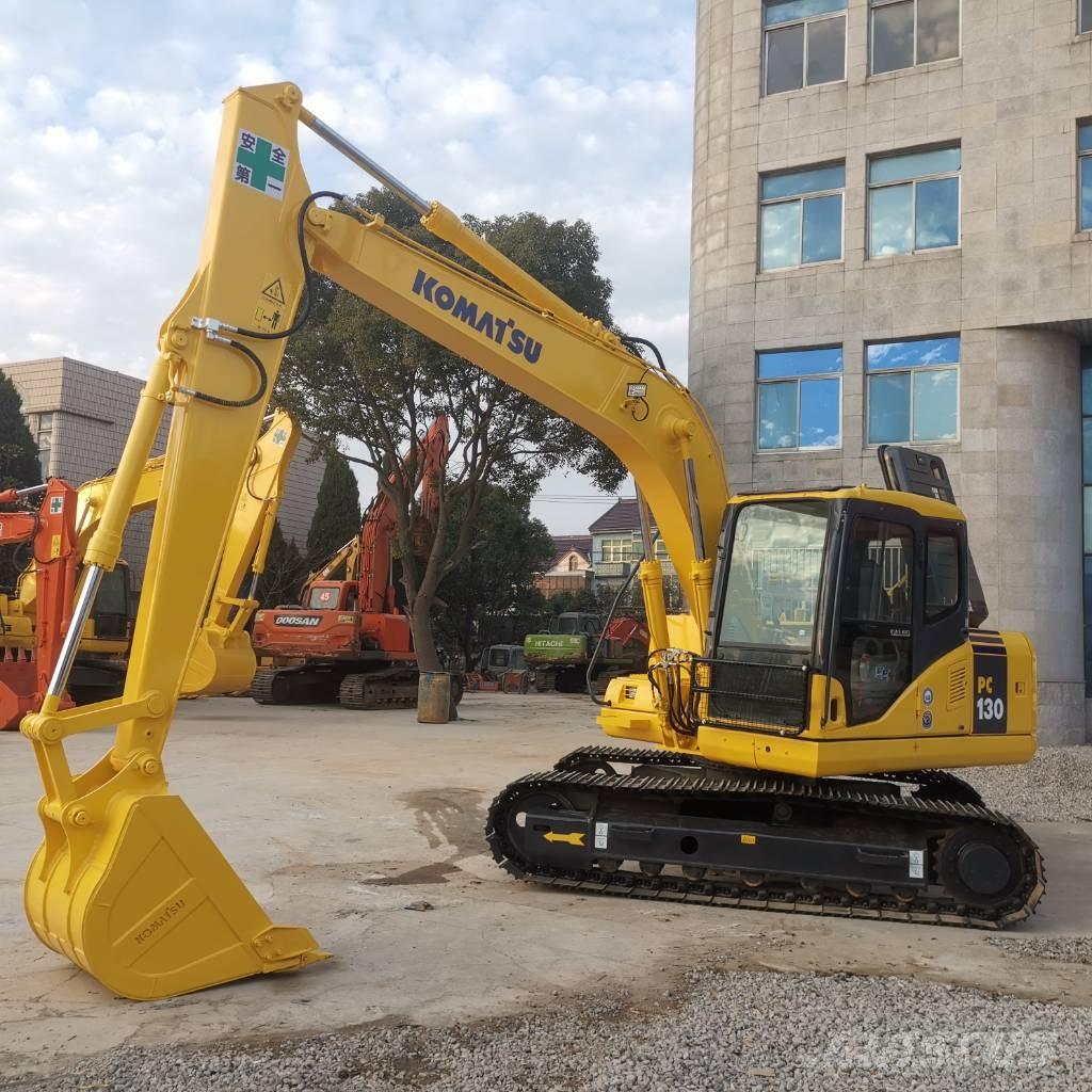 Komatsu PC 130 大型油圧ショベル12t以上（パワーショベル・ユンボ）