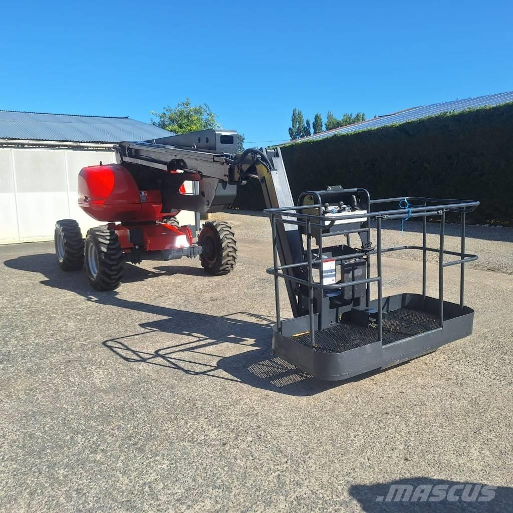 Manitou 180 ATJ ブームリフト　屈伸型
