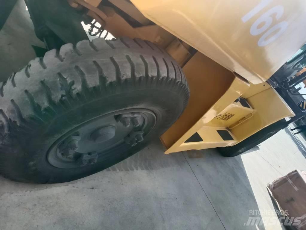 Komatsu FD 160 ディーゼル・軽油