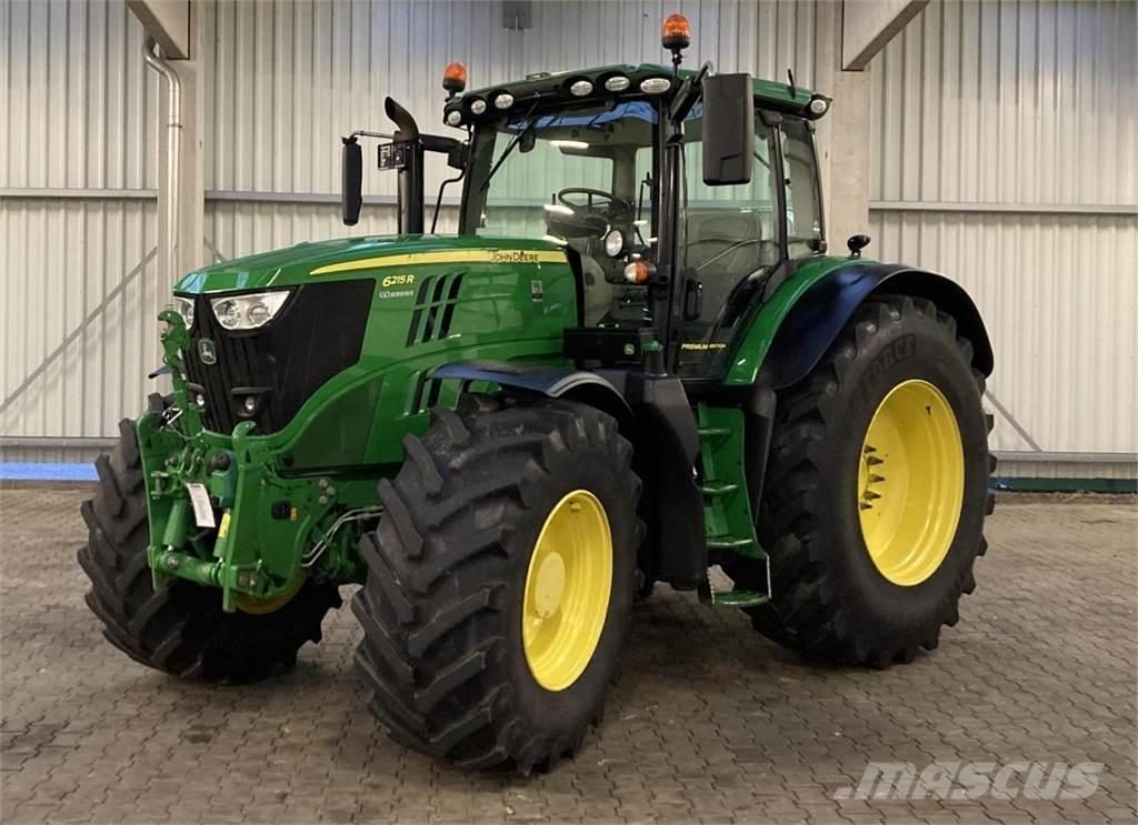 John Deere 6215R トラクター