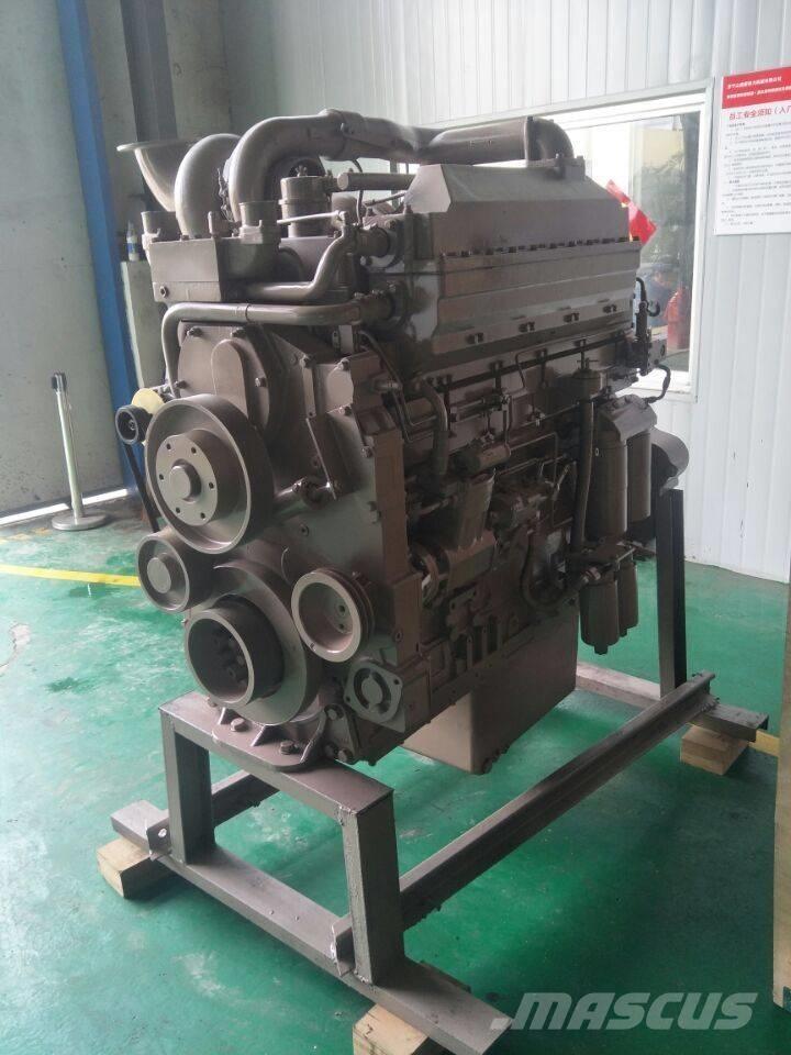 Cummins KTTA19-C700 エンジン