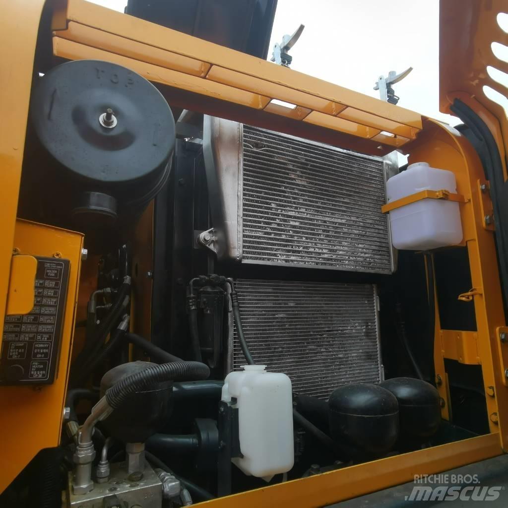 Hyundai R 150W ホイール式油圧ショベル（パワーショベル・ユンボ・バックホー）