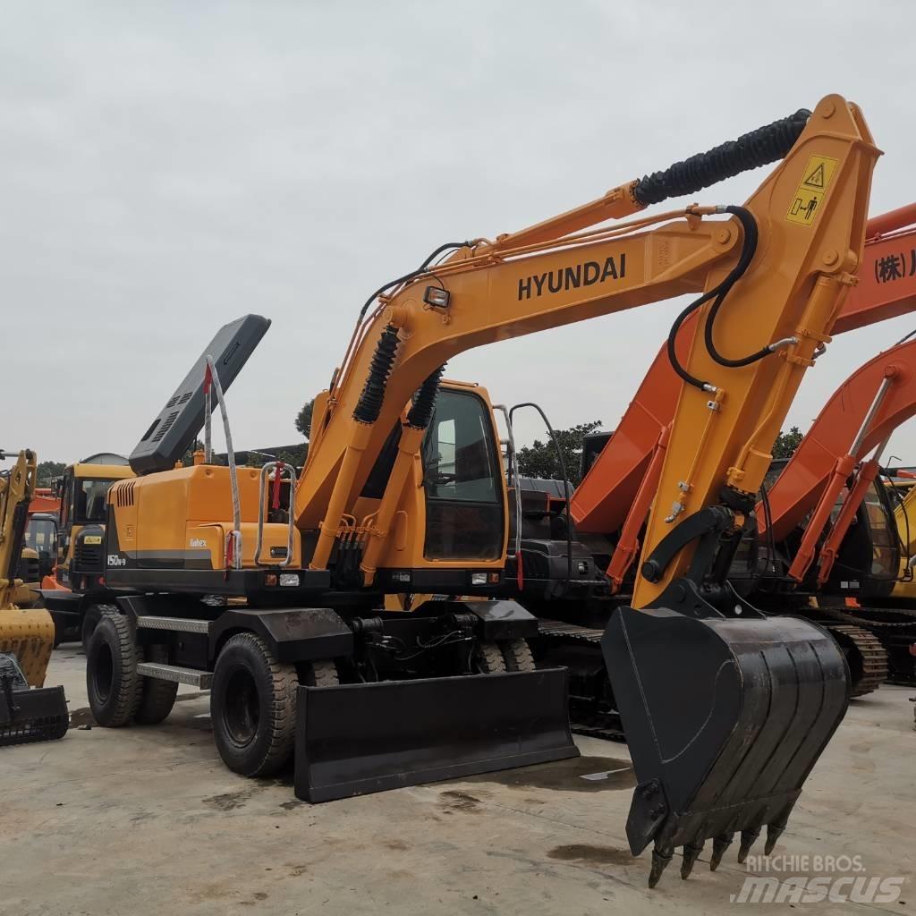 Hyundai R 150W ホイール式油圧ショベル（パワーショベル・ユンボ・バックホー）