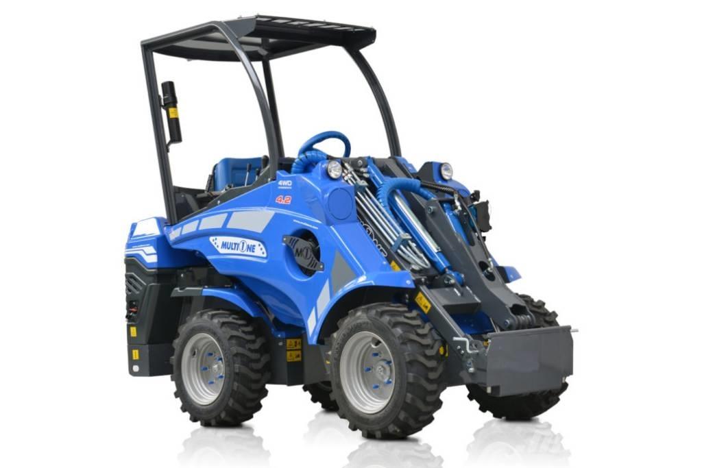 Multione 4.2 スキッドステアローダー