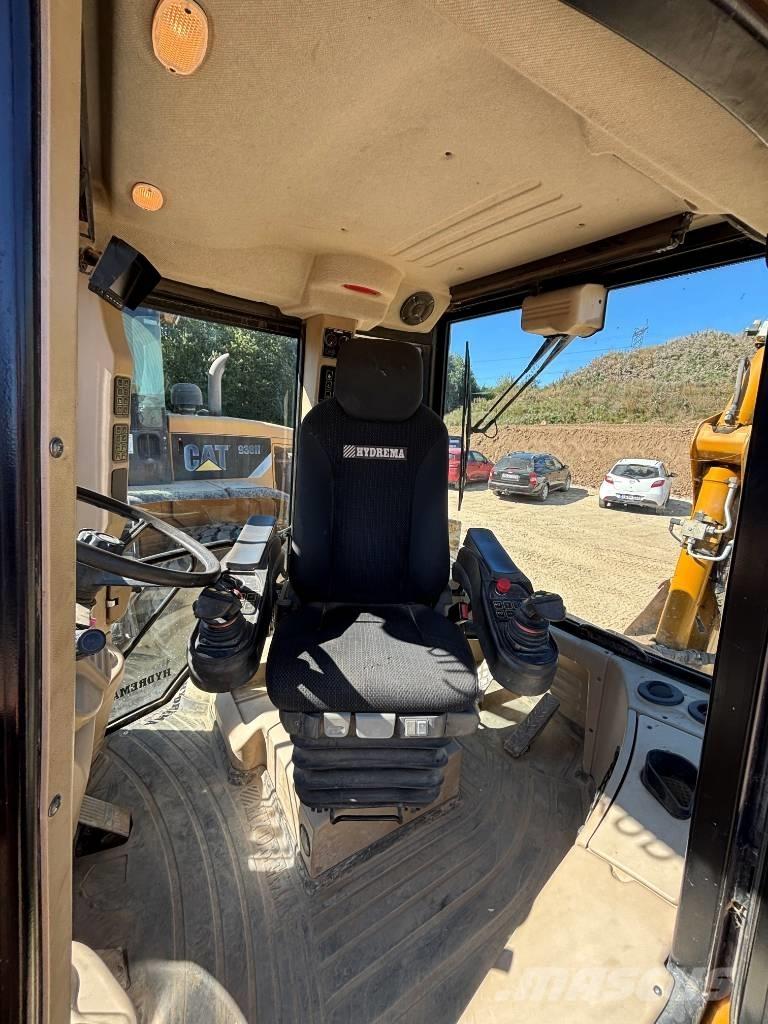 Hydrema 906E ESD バックホーローダー