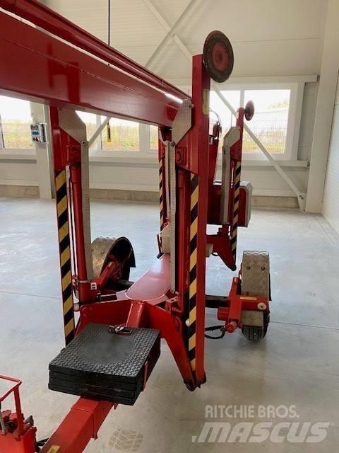 Omme Mini 12 EBZ 高所作業台付トレーラー