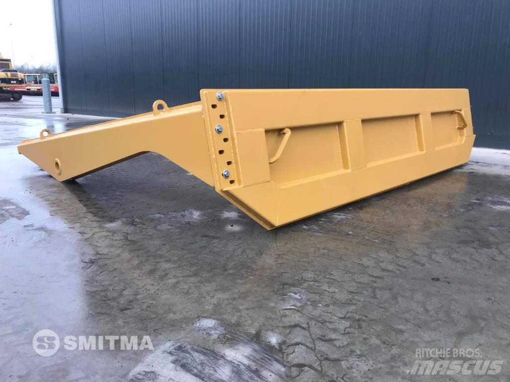CAT 735- B1N テールゲート
