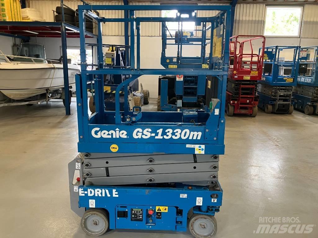 Genie GS 1330 シザースリフト
