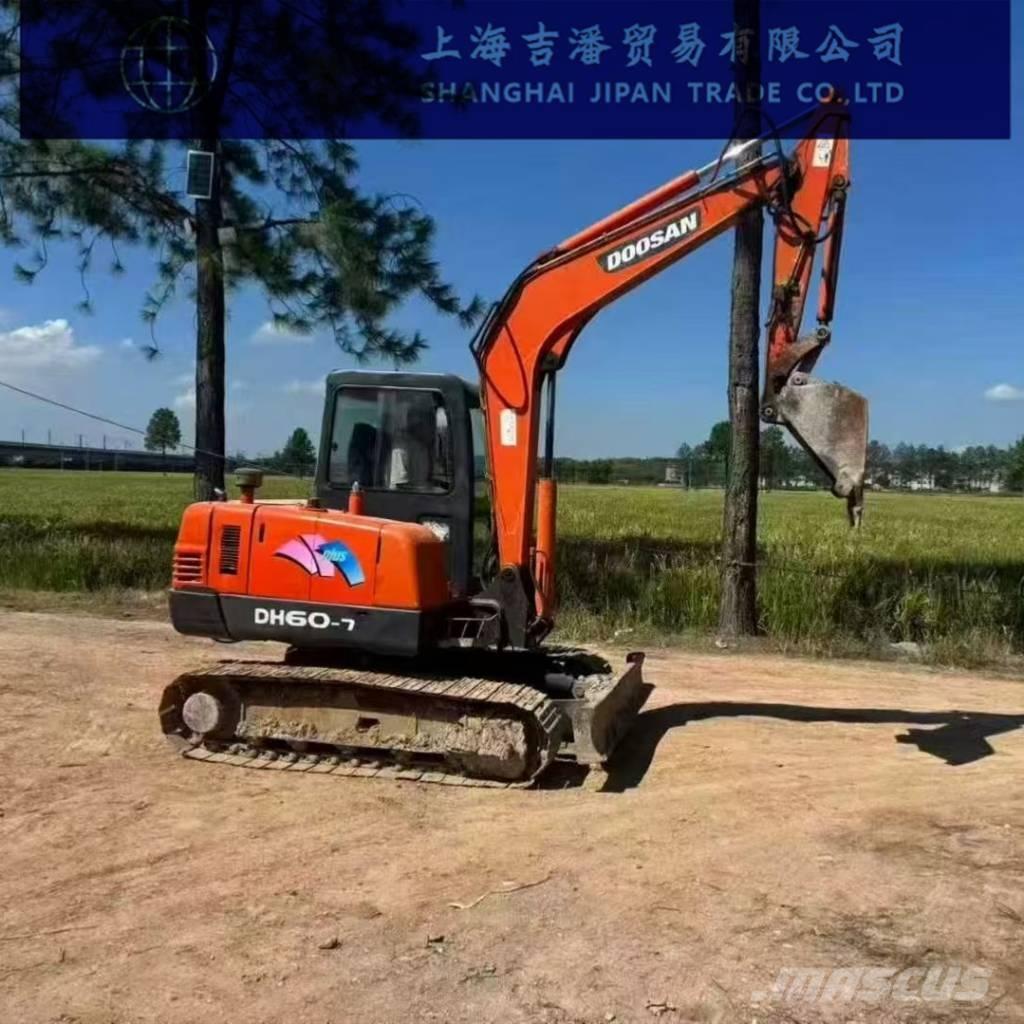 Doosan DH 60 ミニ油圧ショベル 7t以下（ミニユンボ・ミニディガー）