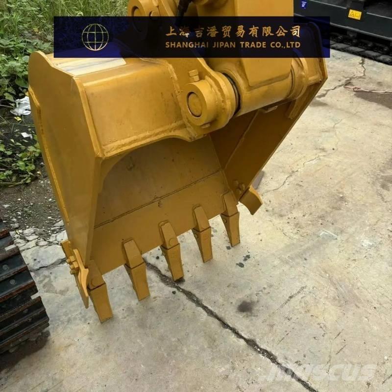 CAT 305.5 E CR 大型油圧ショベル12t以上（パワーショベル・ユンボ）