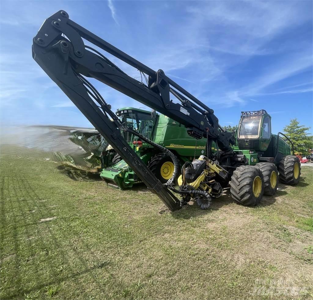 John Deere 1270 E ハーベスター