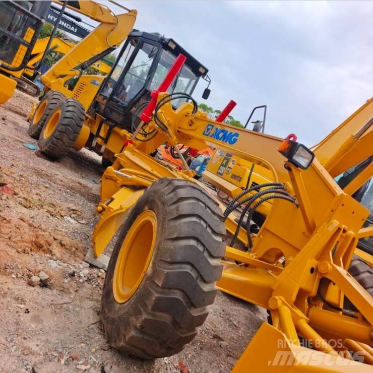 XCMG GR 215 モーターグレーダー