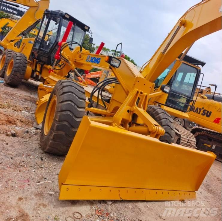 XCMG GR 215 モーターグレーダー
