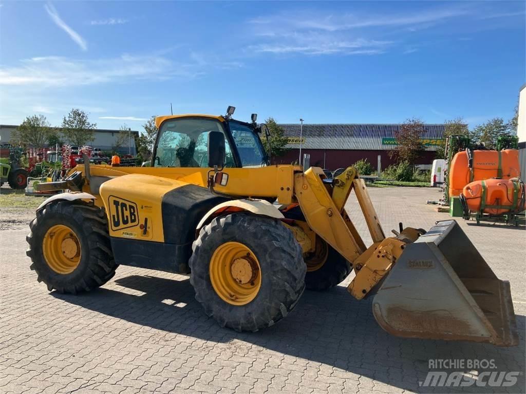 JCB 530-70 テレスコーピックハンドラー