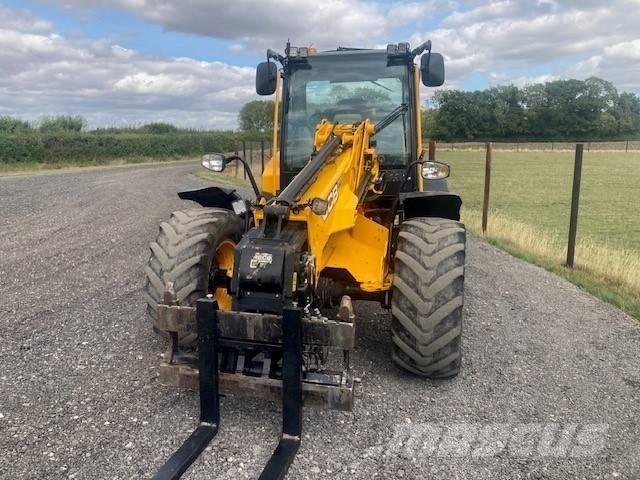 JCB TM 320 S 農業用テレハンドラー