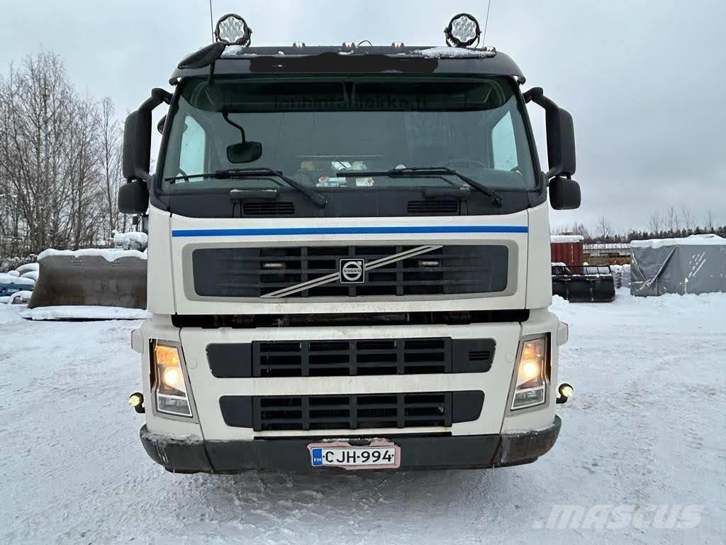 Volvo FM 460 クレーントラック、ユニック車