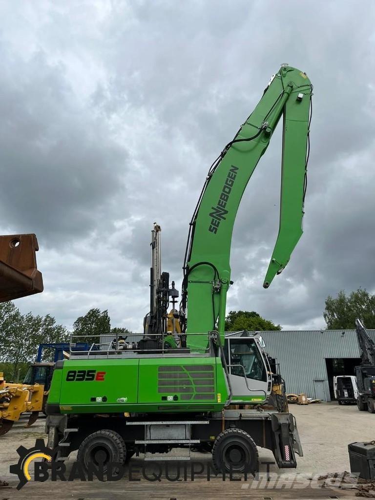 Sennebogen 835M E 廃棄物／工業産廃処理機