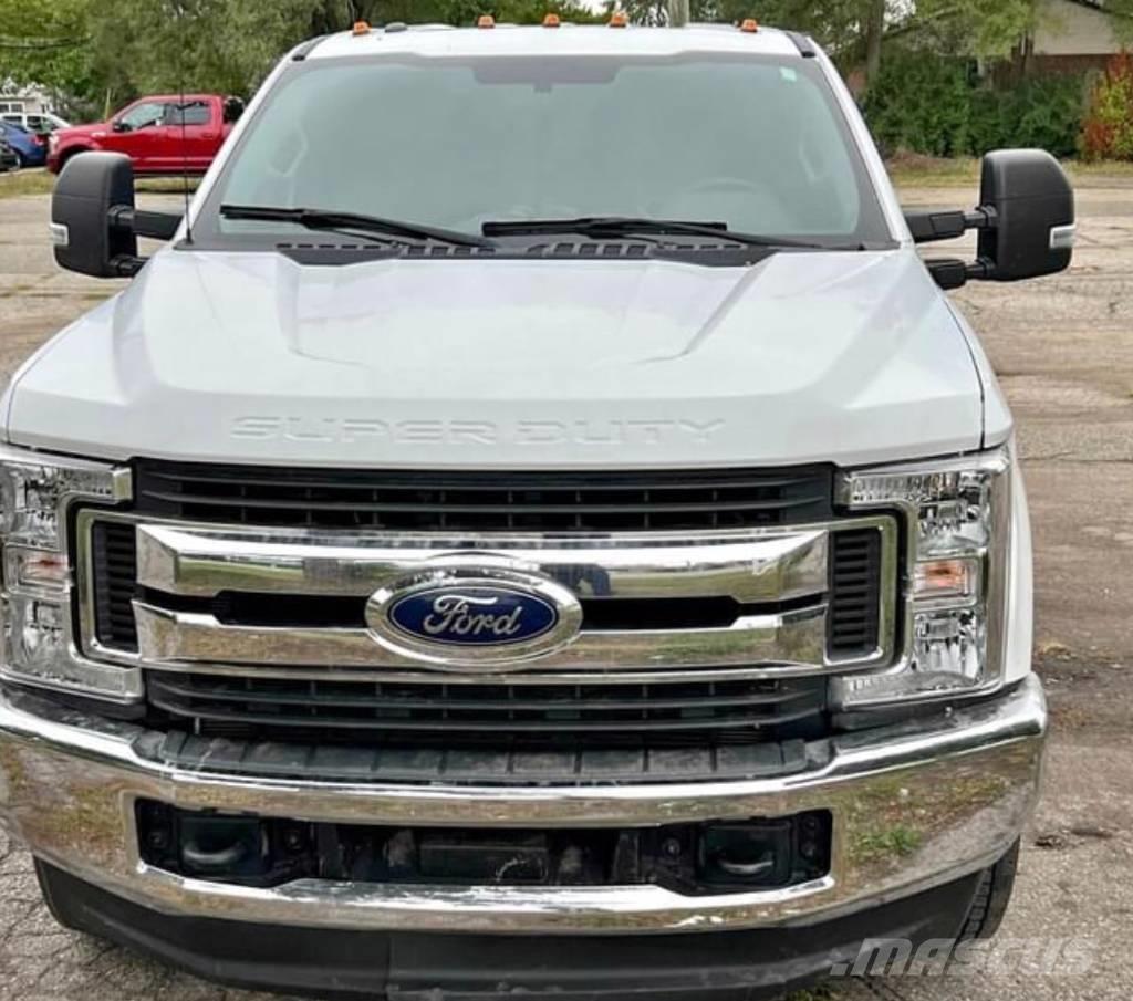 Ford F 350 XLT その他トラック