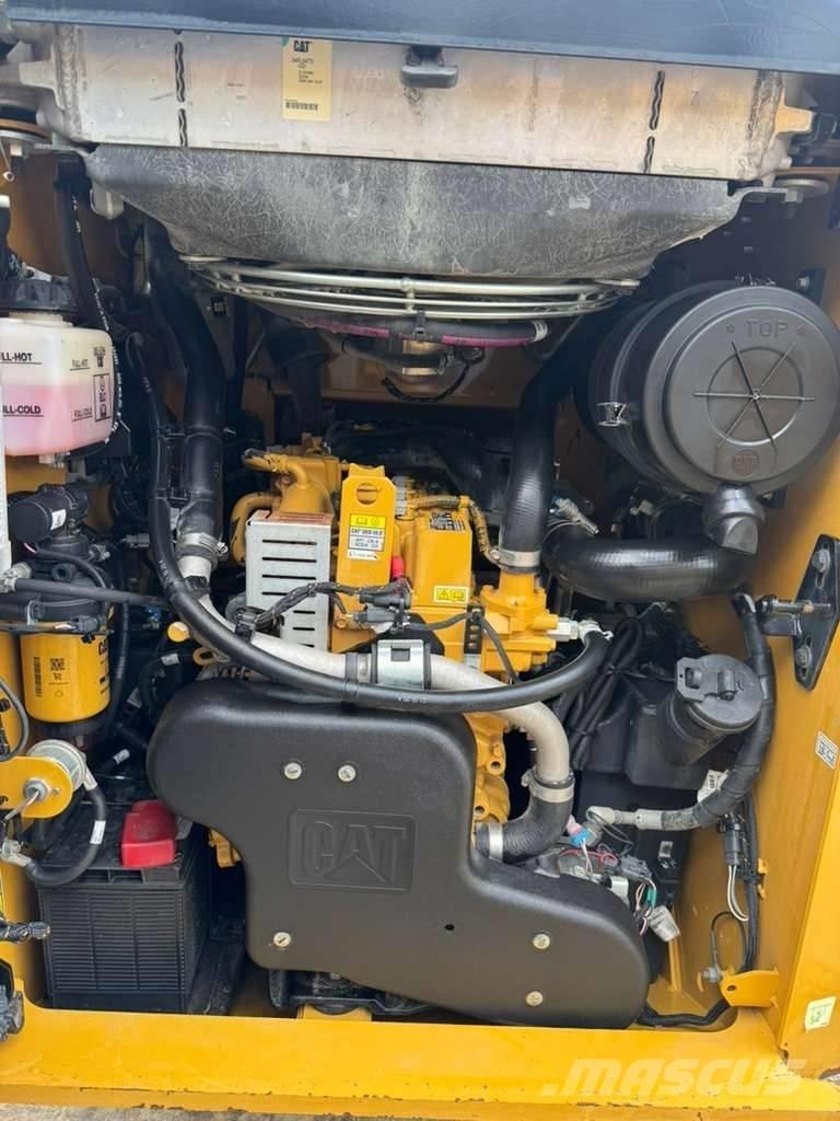 CAT 279 D3 スキッドステアローダー