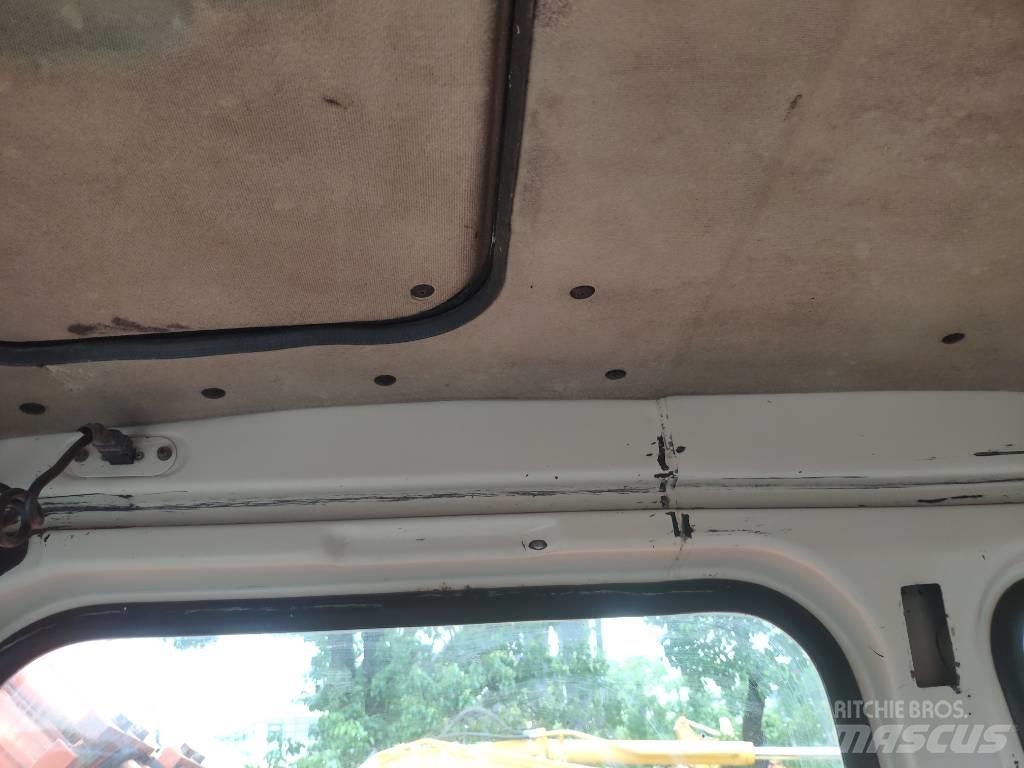 Doosan DH 150 W-7 ホイール式油圧ショベル（パワーショベル・ユンボ・バックホー）